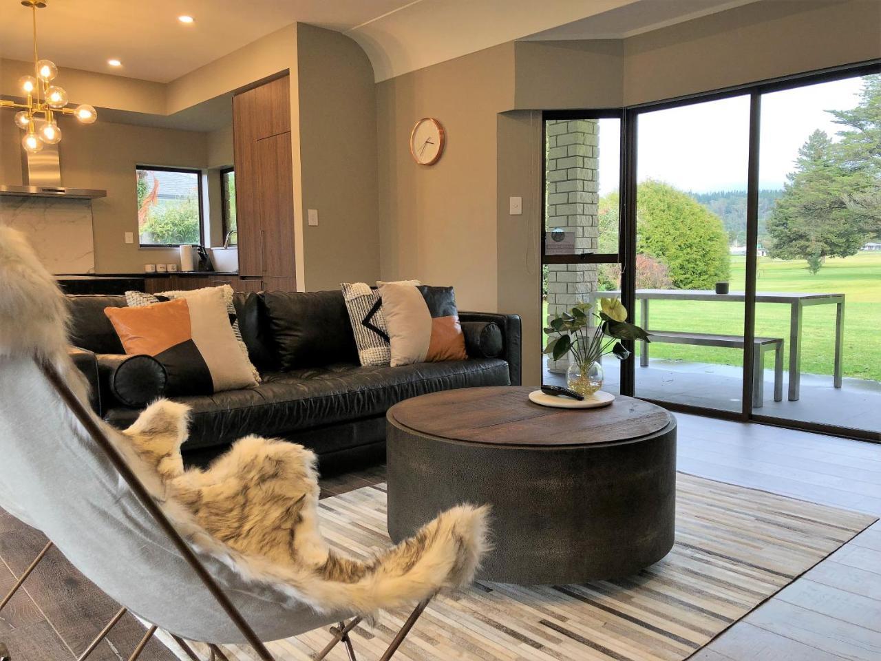 Luxury K-Lodge With Golf Course View-Rotorua Kültér fotó